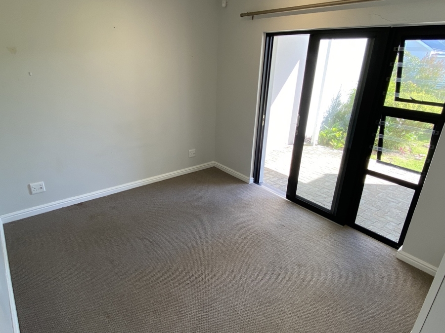 To Let 2 Bedroom Property for Rent in Keurbooms Western Cape